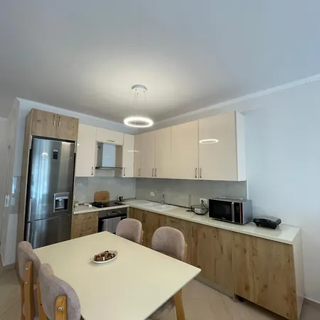 Apartment Peak Modern Centre #2