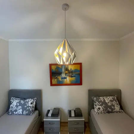 Peak Modern Centre #2 Apartment *